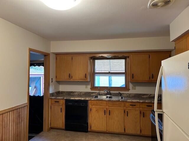 7650 N Delta PLACE, Milwaukee, WI 53223