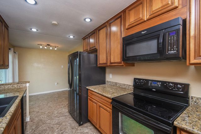 5710 Cherry Street, Houston, TX 77026