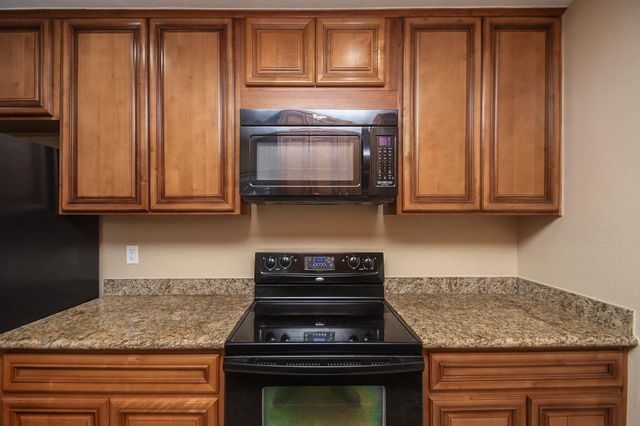 5710 Cherry Street, Houston, TX 77026