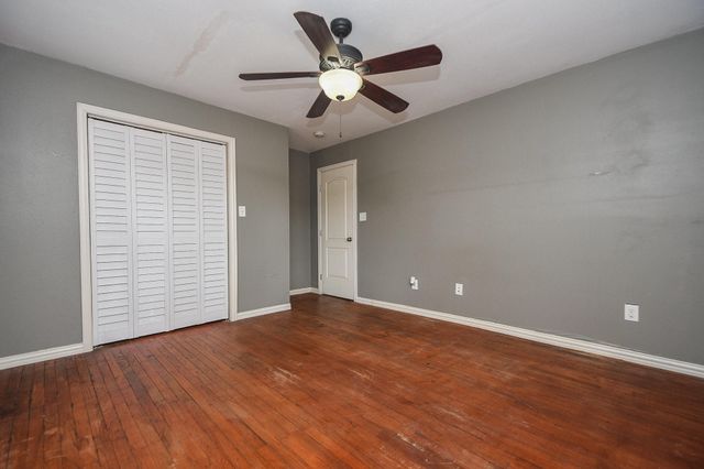 5710 Cherry Street, Houston, TX 77026