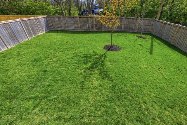 320 Chamberlin St, Nashville, TN 37209