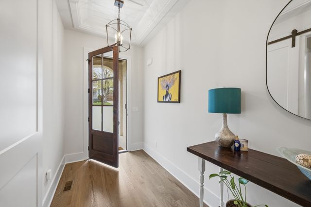 320 Chamberlin St, Nashville, TN 37209