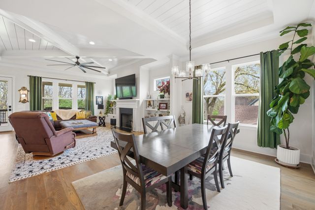 320 Chamberlin St, Nashville, TN 37209