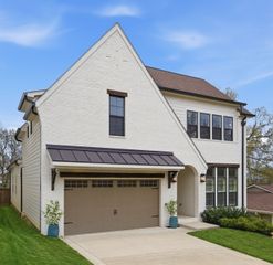 320 Chamberlin St, Nashville, TN 37209