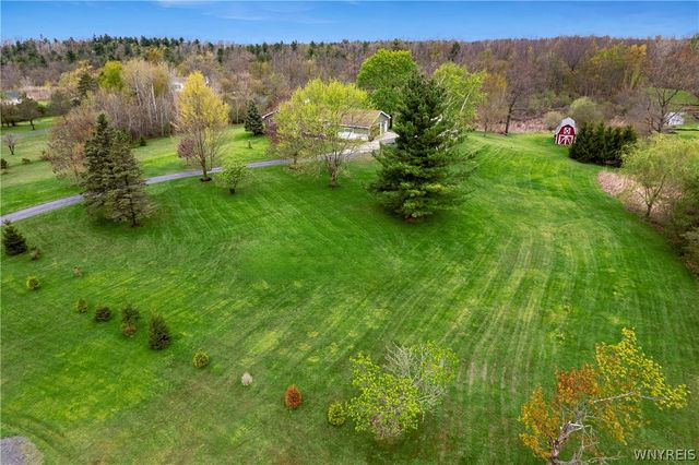 94 Westwood Road, Lancaster, NY 14086