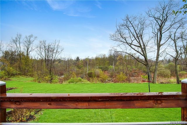 94 Westwood Road, Lancaster, NY 14086