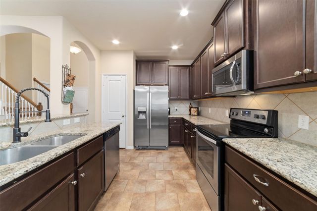 13306 Enchanted Way Drive, Montgomery, TX 77356