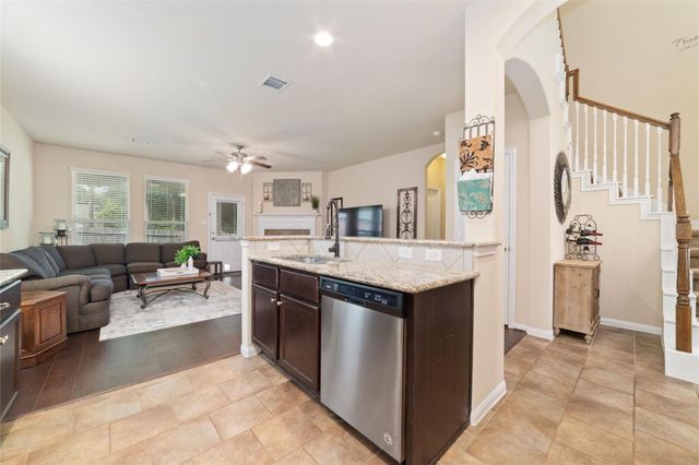 13306 Enchanted Way Drive, Montgomery, TX 77356