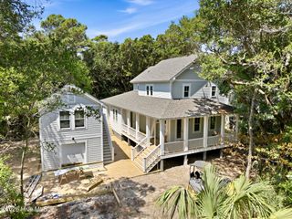 216 N Bald Head Wynd, Bald Head Island, NC 28461