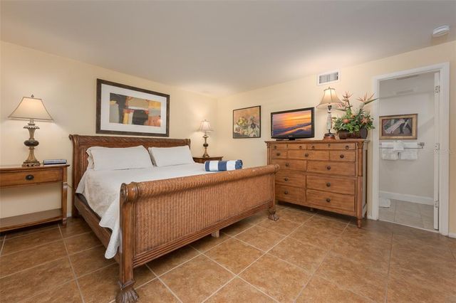 5125 GULF OF MEXICO DRIVE 4, Longboat Key, FL 34228