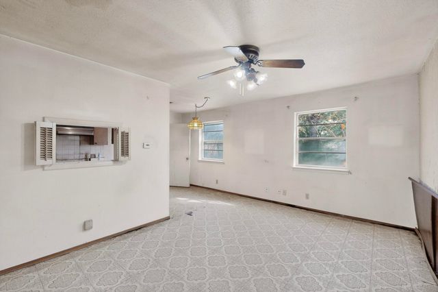 1214 Glenn Drive, Euless, TX 76039