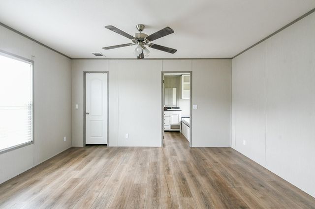 669 Road 5822, Cleveland, TX 77327