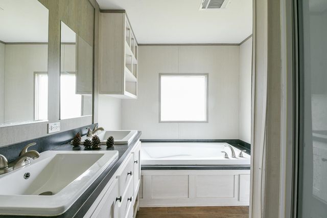 669 Road 5822, Cleveland, TX 77327