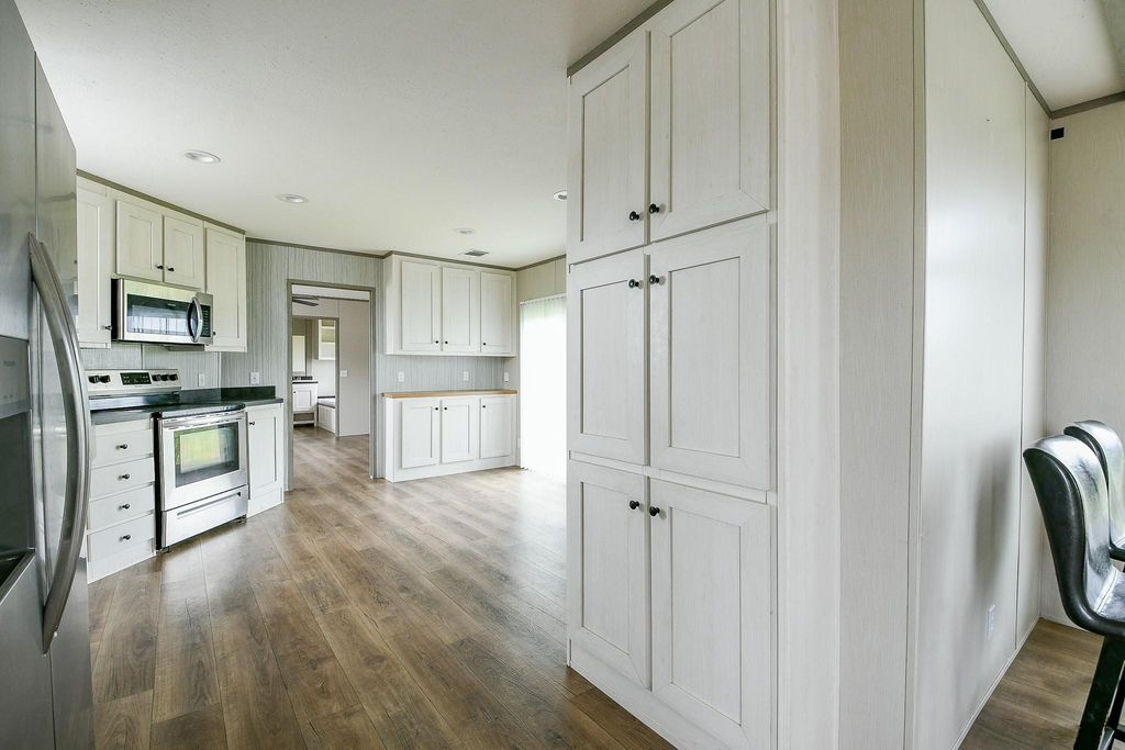 669 Road 5822, Cleveland, TX 77327