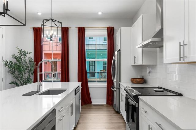 167 Color SE Circle, Atlanta, GA 30317