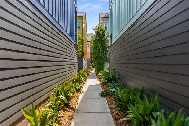 167 Color SE Circle, Atlanta, GA 30317