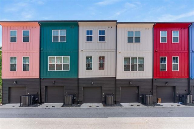 167 Color SE Circle, Atlanta, GA 30317