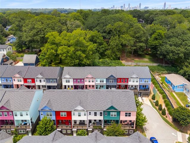 167 Color SE Circle, Atlanta, GA 30317
