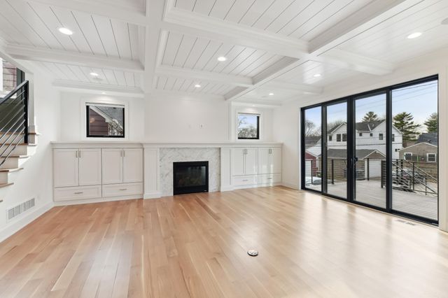 5825 Zenith Avenue S, Edina, MN 55410