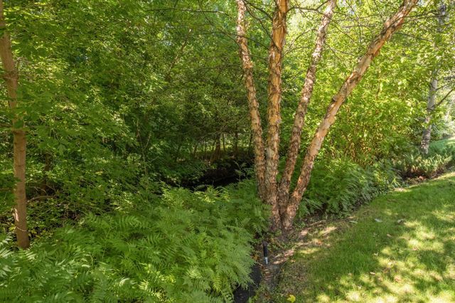 6186 Golden Valley Road, Golden Valley, MN 55422
