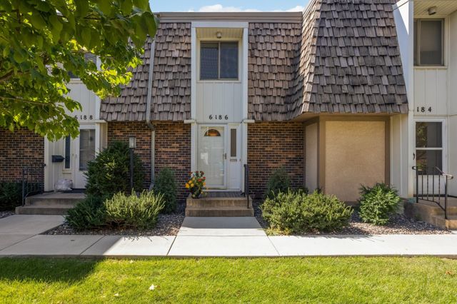6186 Golden Valley Road, Golden Valley, MN 55422