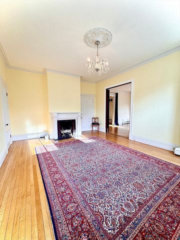 209 Walnut Street 1, Newton, MA 02460