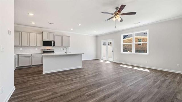 224 Sound Circle, Stockbridge, GA 30281