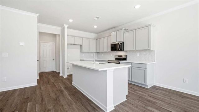 224 Sound Circle, Stockbridge, GA 30281