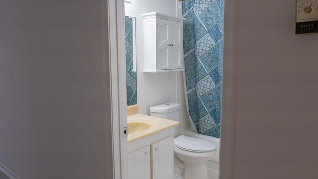 400 SW 134th Way 302f, Pembroke Pines, FL 33027