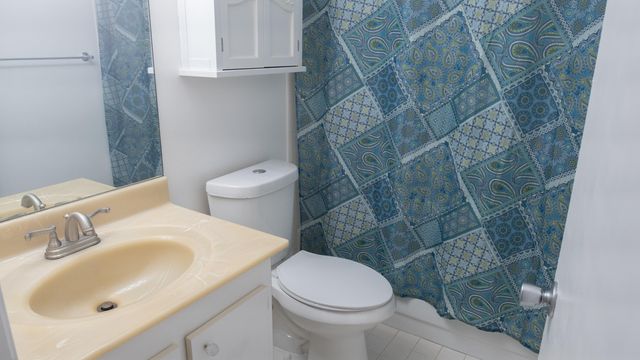 400 SW 134th Way 302f, Pembroke Pines, FL 33027