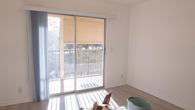 400 SW 134th Way 302f, Pembroke Pines, FL 33027