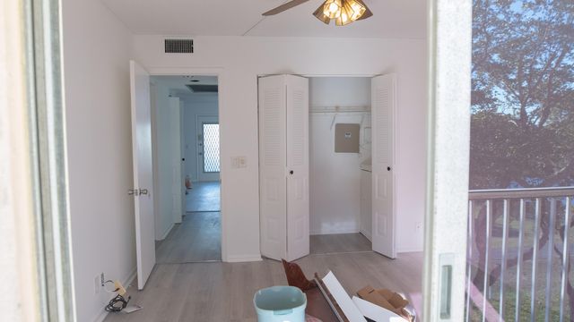 400 SW 134th Way 302f, Pembroke Pines, FL 33027