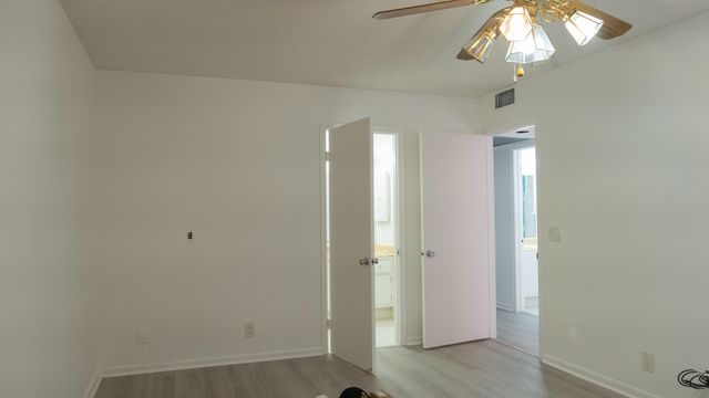 400 SW 134th Way 302f, Pembroke Pines, FL 33027