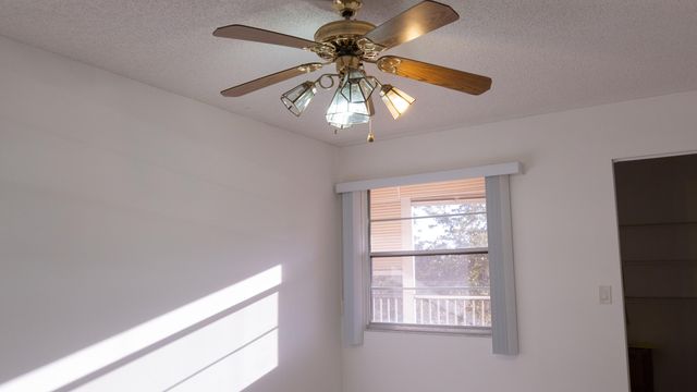 400 SW 134th Way 302f, Pembroke Pines, FL 33027