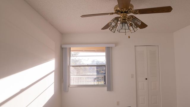 400 SW 134th Way 302f, Pembroke Pines, FL 33027