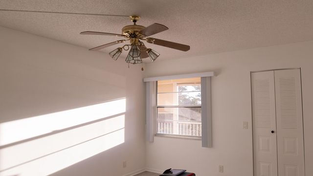 400 SW 134th Way 302f, Pembroke Pines, FL 33027