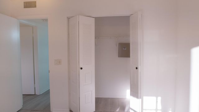 400 SW 134th Way 302f, Pembroke Pines, FL 33027