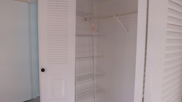 400 SW 134th Way 302f, Pembroke Pines, FL 33027