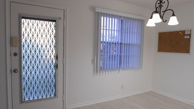 400 SW 134th Way 302f, Pembroke Pines, FL 33027