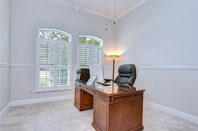 5612 EAGLEGLEN PLACE, Lithia, FL 33547