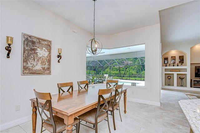 5612 EAGLEGLEN PLACE, Lithia, FL 33547