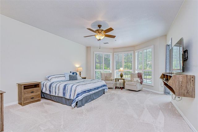 5612 EAGLEGLEN PLACE, Lithia, FL 33547