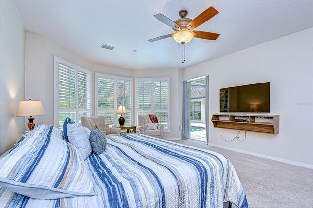 5612 EAGLEGLEN PLACE, Lithia, FL 33547