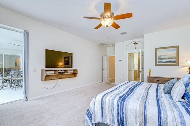 5612 EAGLEGLEN PLACE, Lithia, FL 33547