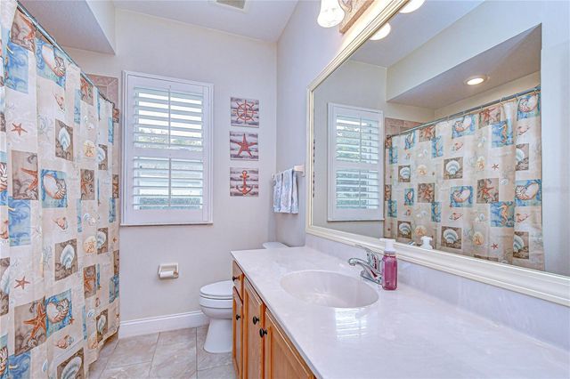 5612 EAGLEGLEN PLACE, Lithia, FL 33547