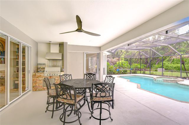 5612 EAGLEGLEN PLACE, Lithia, FL 33547