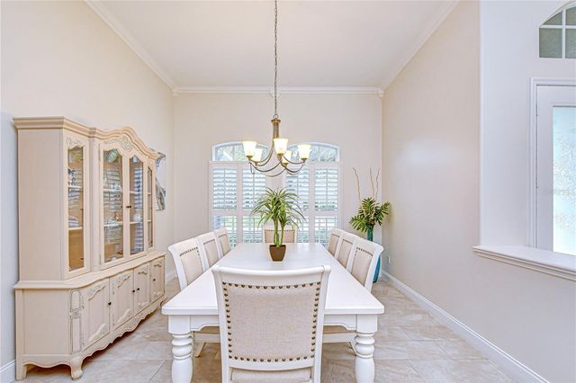 5612 EAGLEGLEN PLACE, Lithia, FL 33547