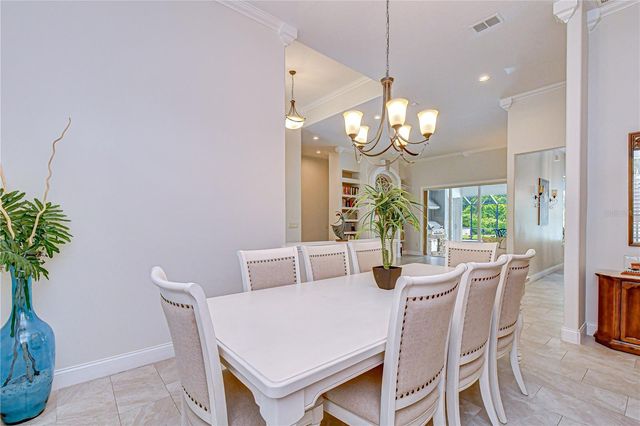 5612 EAGLEGLEN PLACE, Lithia, FL 33547