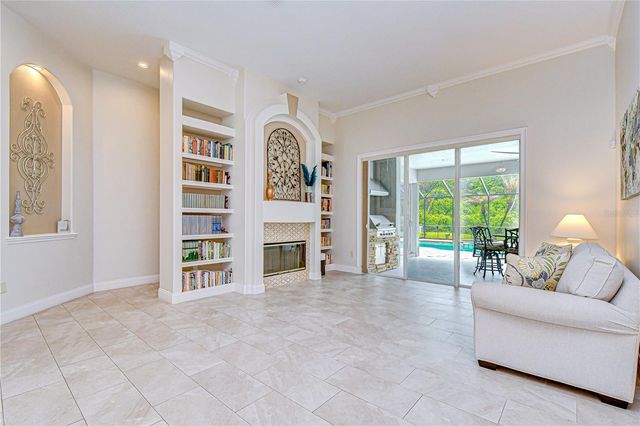 5612 EAGLEGLEN PLACE, Lithia, FL 33547