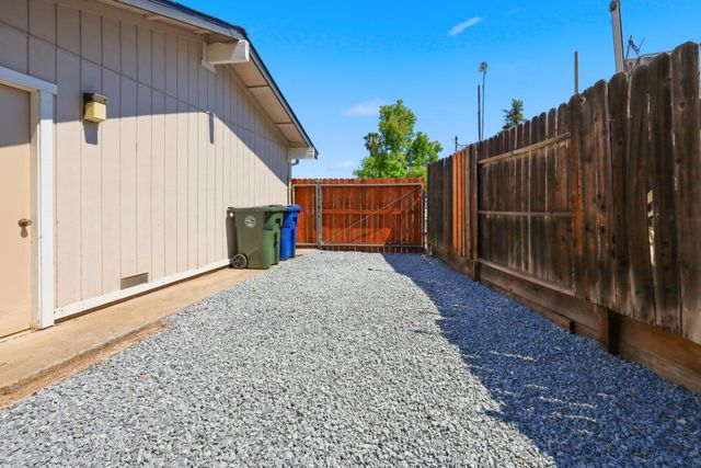 8421 Lost Cavern Ct, Citrus Heights, CA 95621